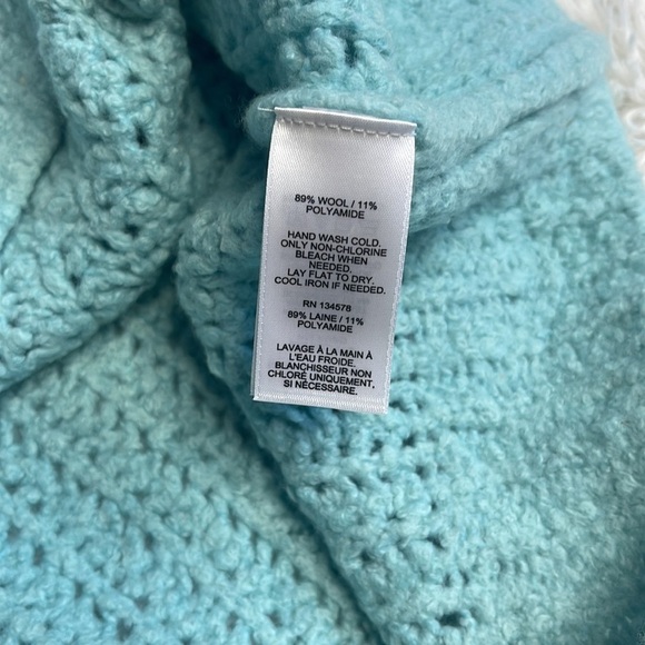 Vineyard Vines Cozy Fisherman Ribbed Merino-Blend Sweater - Picture 9 of 9